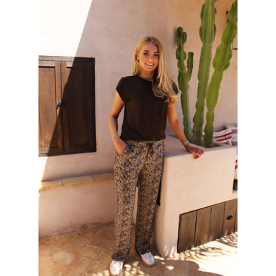 Alma wide buks - Mocca brown lace